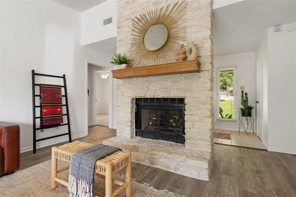 11201 Brushy Glen Drive Austin TX 78754