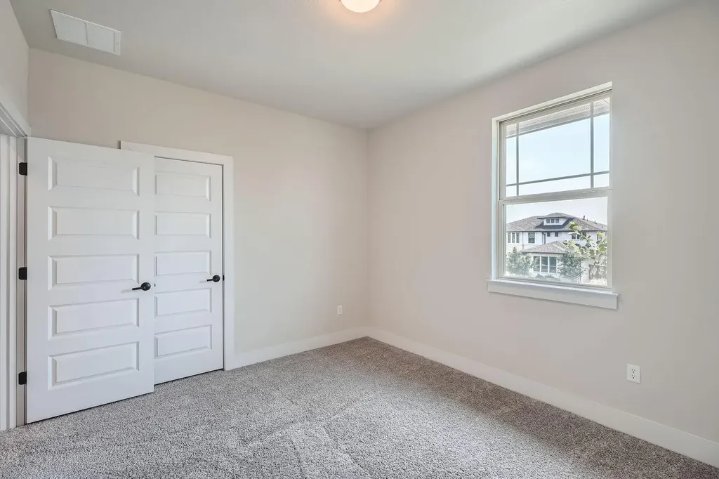 8319 Laughlin Lane Austin TX 78744