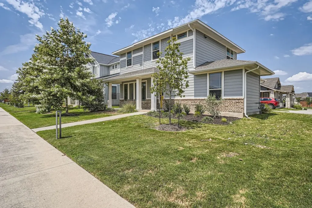 8319 Laughlin Lane Austin TX 78744