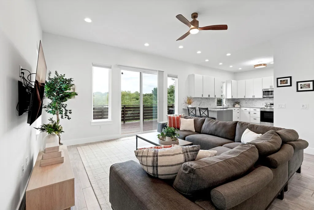 5205 Rob Scott Street Austin TX 78721