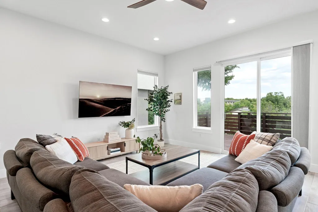 5205 Rob Scott Street Austin TX 78721