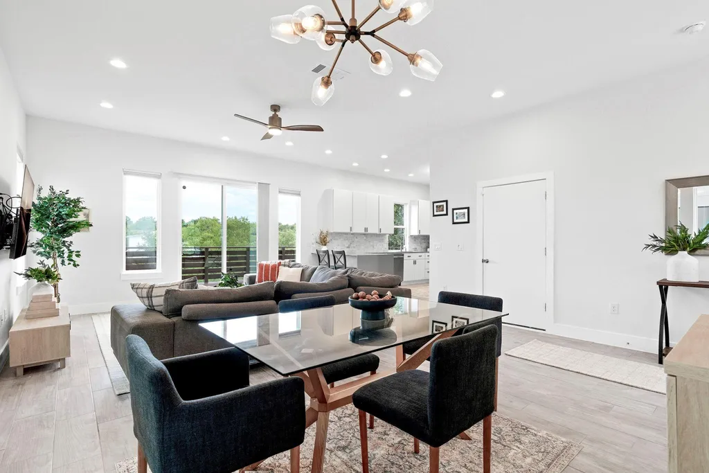 5205 Rob Scott Street Austin TX 78721