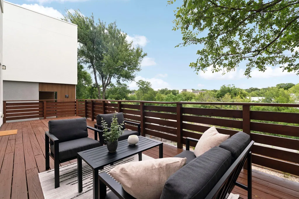 5205 Rob Scott Street Austin TX 78721