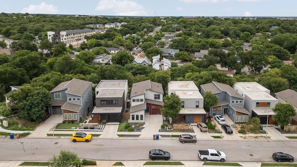 5205 Rob Scott Street Austin TX 78721