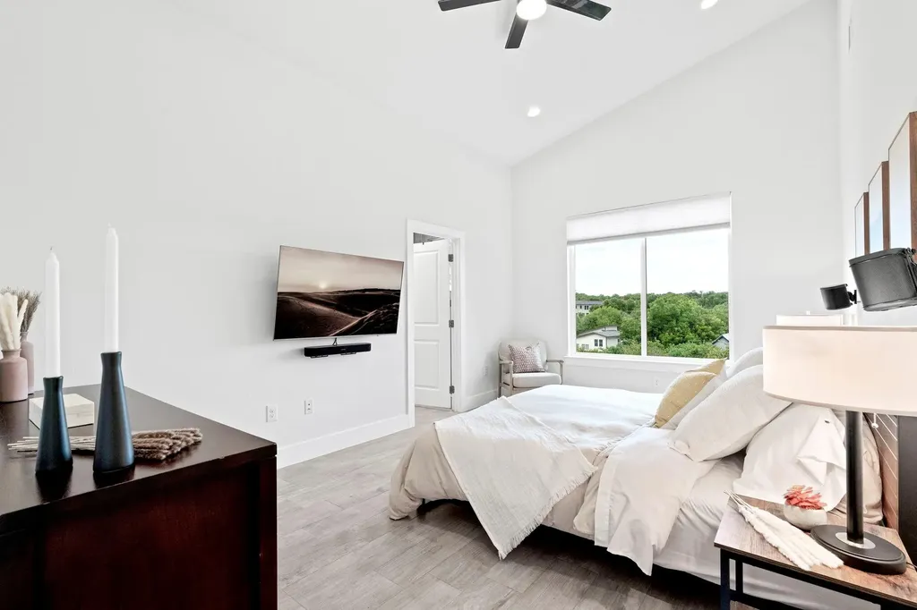 5205 Rob Scott Street Austin TX 78721