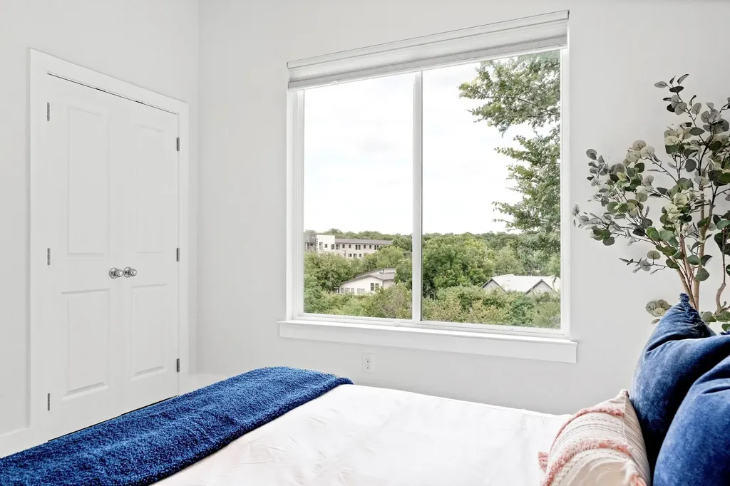 5205 Rob Scott Street Austin TX 78721