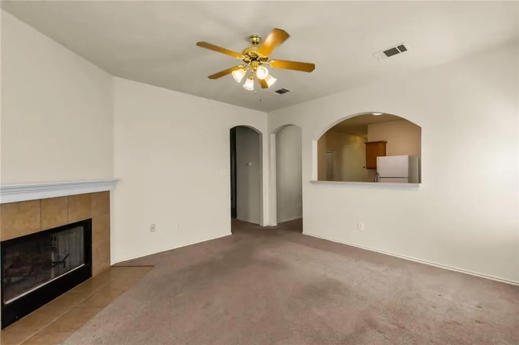 603 Wiley Street Hutto TX 78634