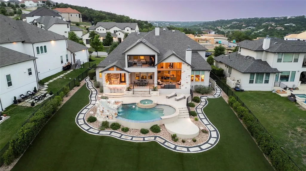 2033 Portobello Road Leander TX 78641