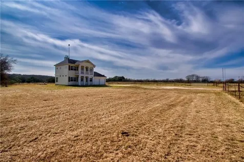 1770 County Road 329 Granger TX 76530