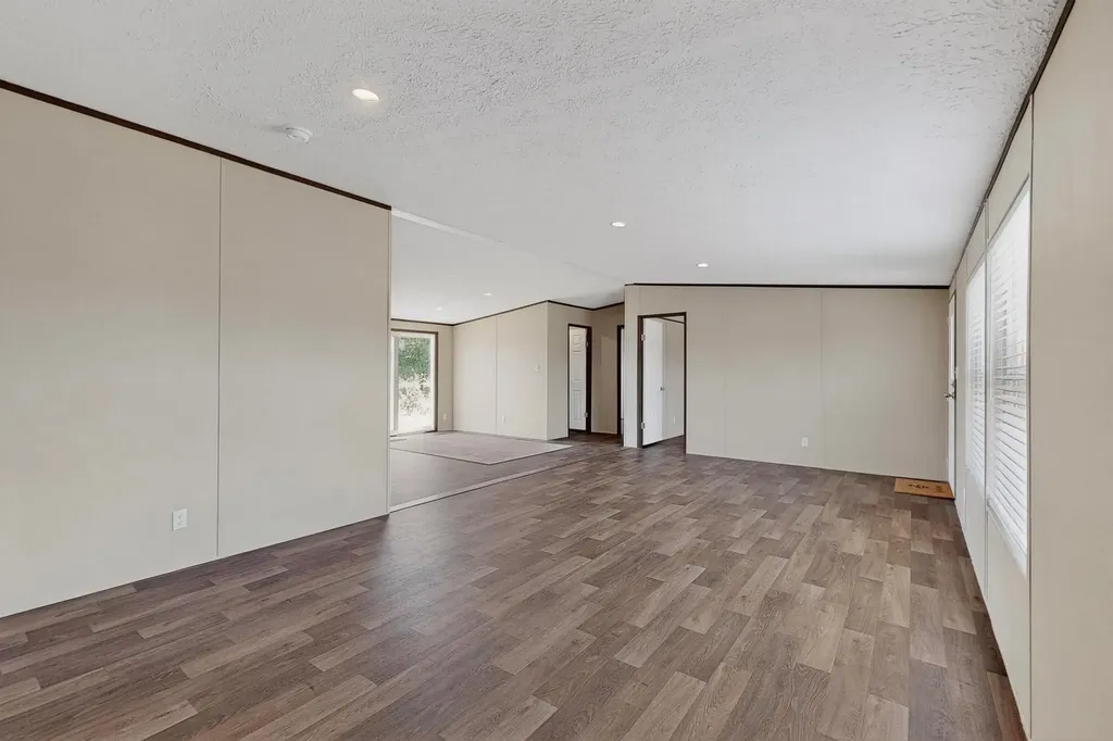 13800 Fm-107 Mcgregor TX 76657