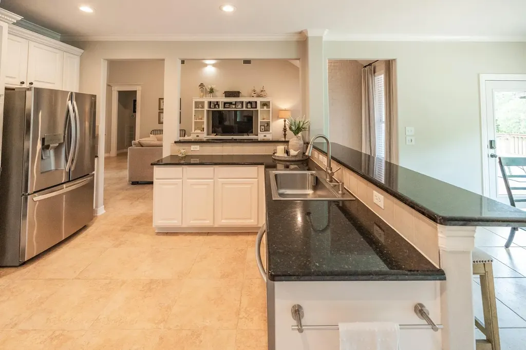 511 Broken Lance Drive Dripping Springs TX 78620