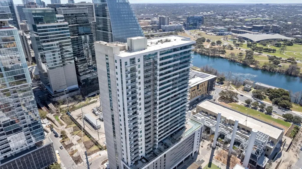 222 West Avenue Austin TX 78701