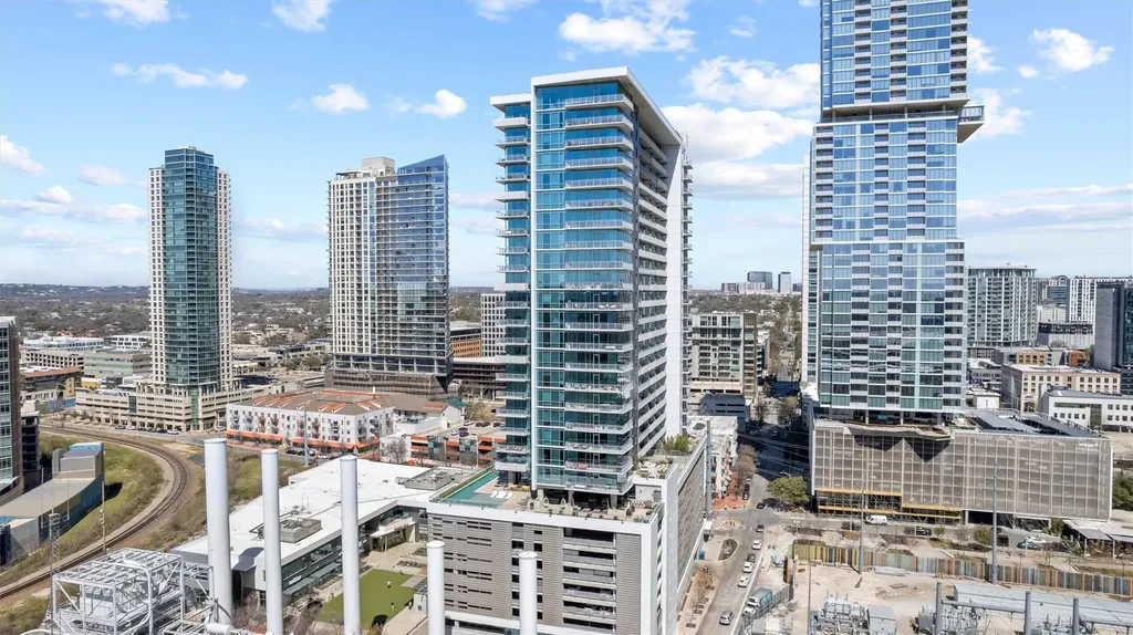 222 West Avenue Austin TX 78701