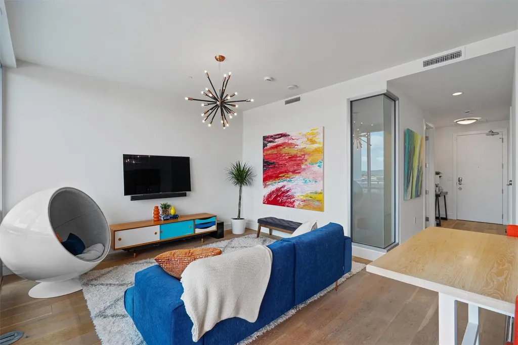 222 West Avenue Austin TX 78701