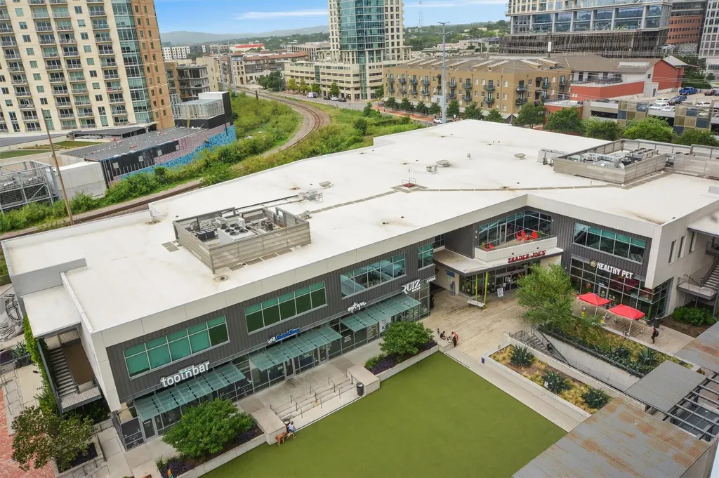 222 West Avenue Austin TX 78701