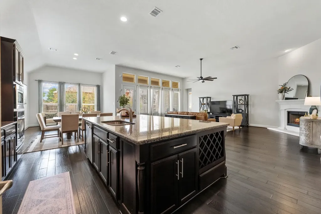 2009 Southcreek Drive Leander TX 78641