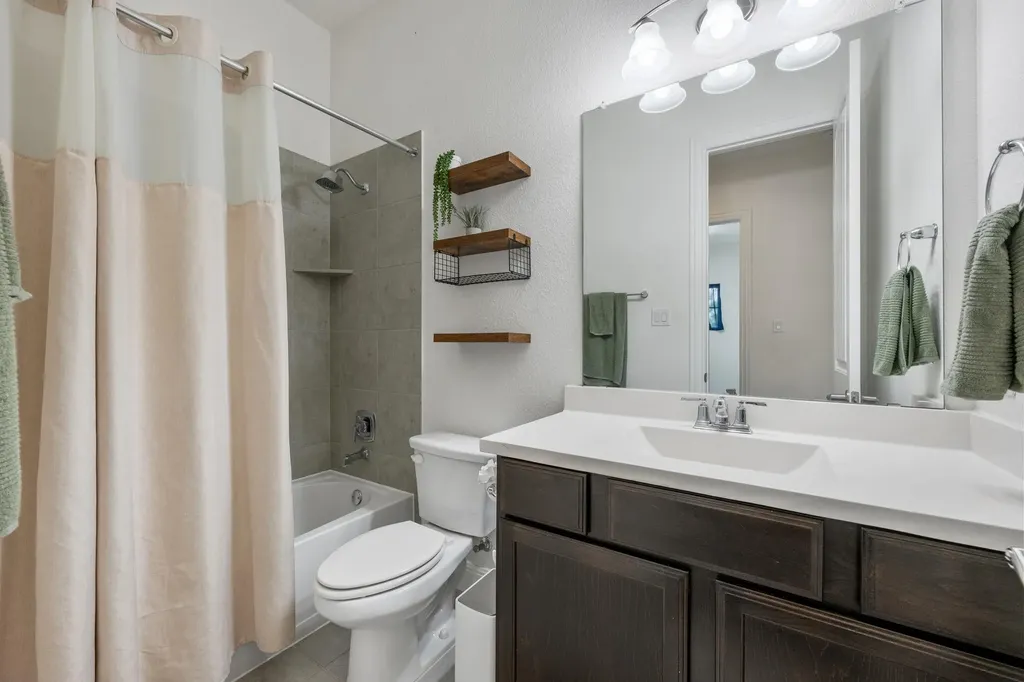 2009 Southcreek Drive Leander TX 78641
