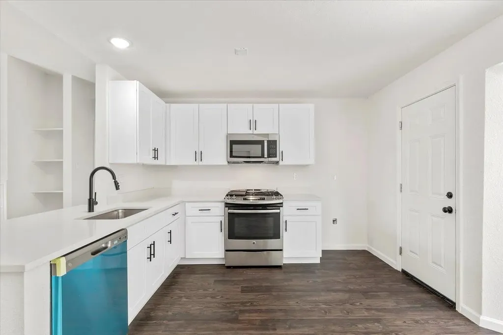 1400 Brixham Cove Austin TX 78753