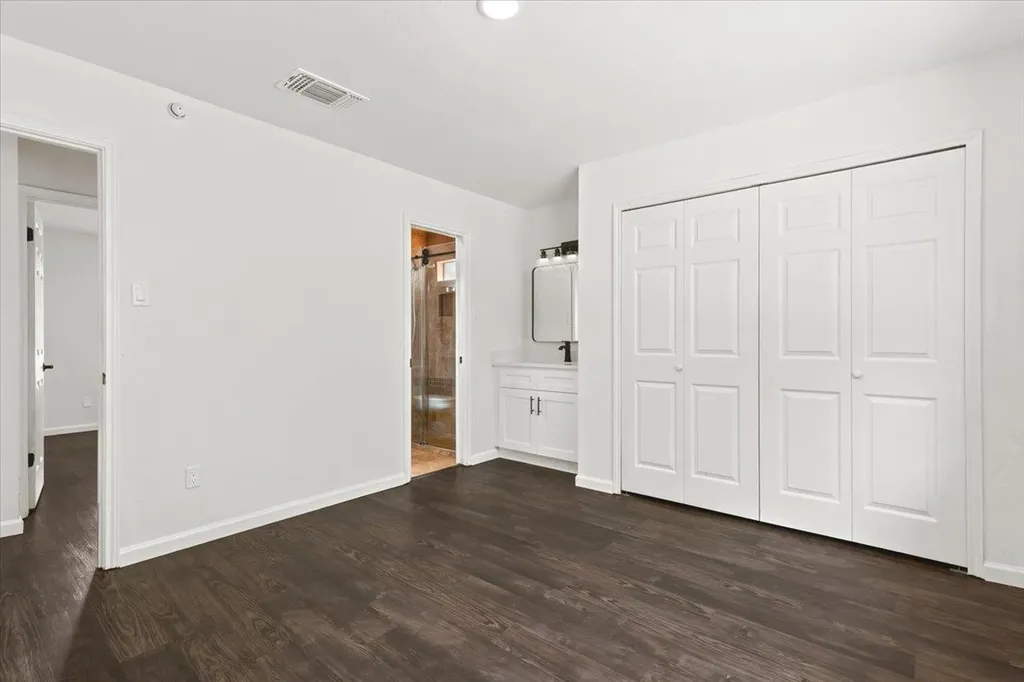 1400 Brixham Cove Austin TX 78753