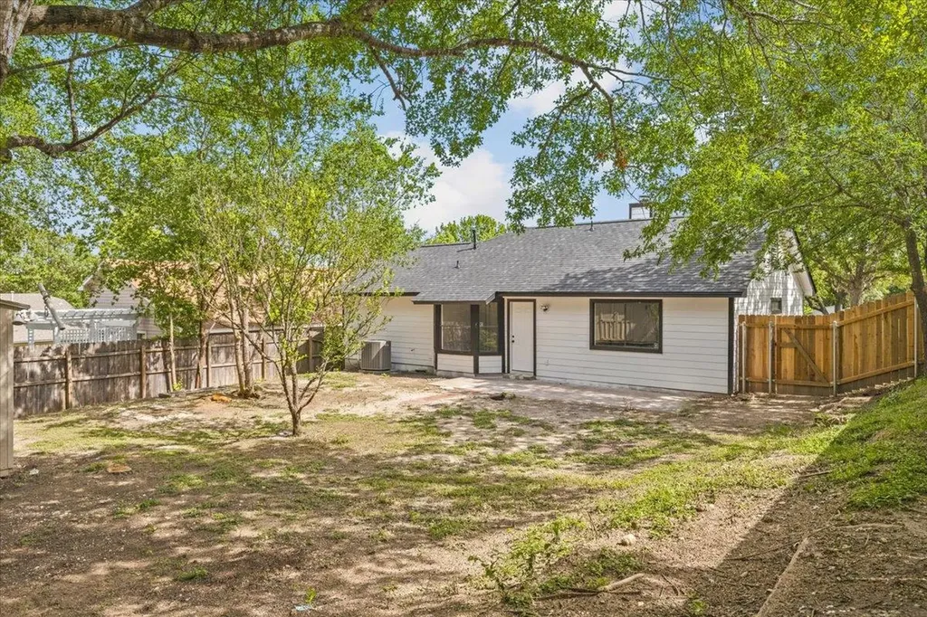 1400 Brixham Cove Austin TX 78753