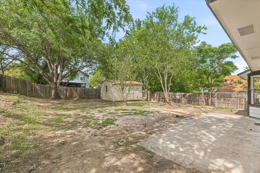 1400 Brixham Cove Austin TX 78753