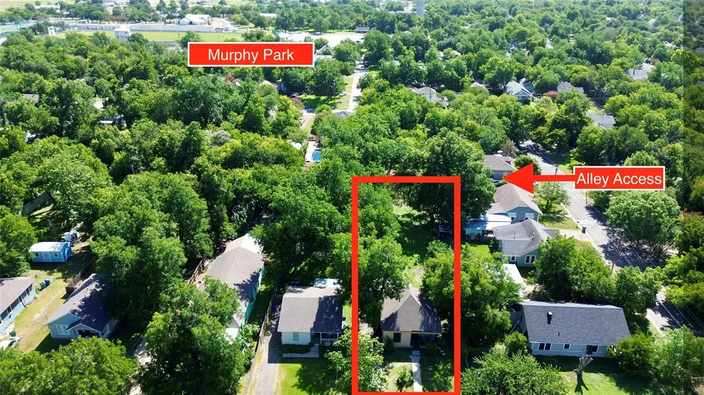 1104 Kimbro Street Taylor TX 76574