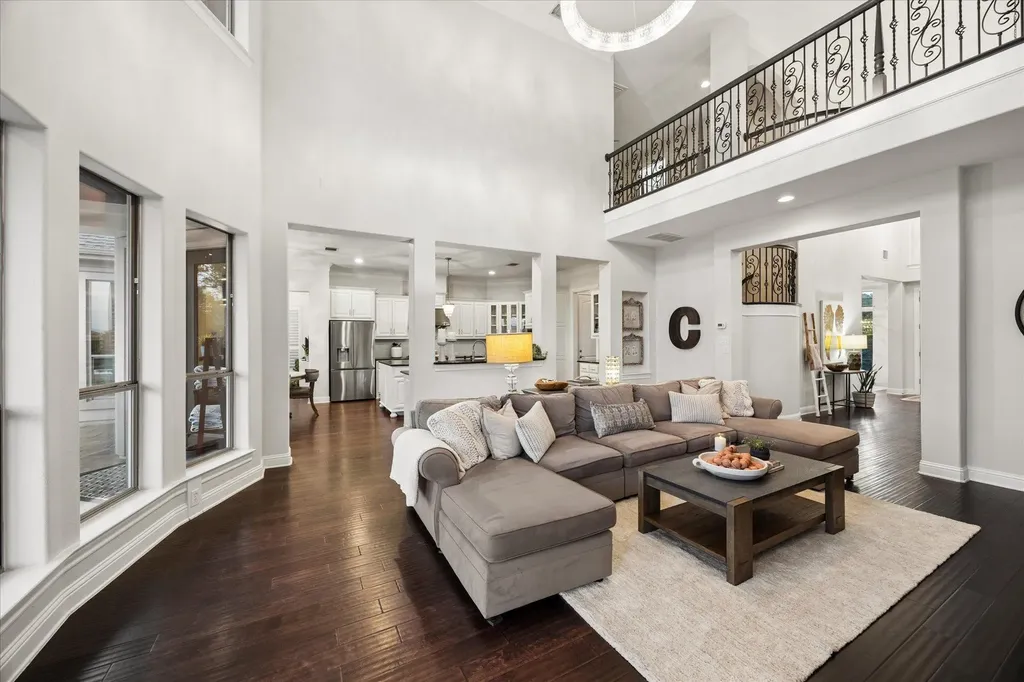 12001 Azure Shores Court Austin TX 78732