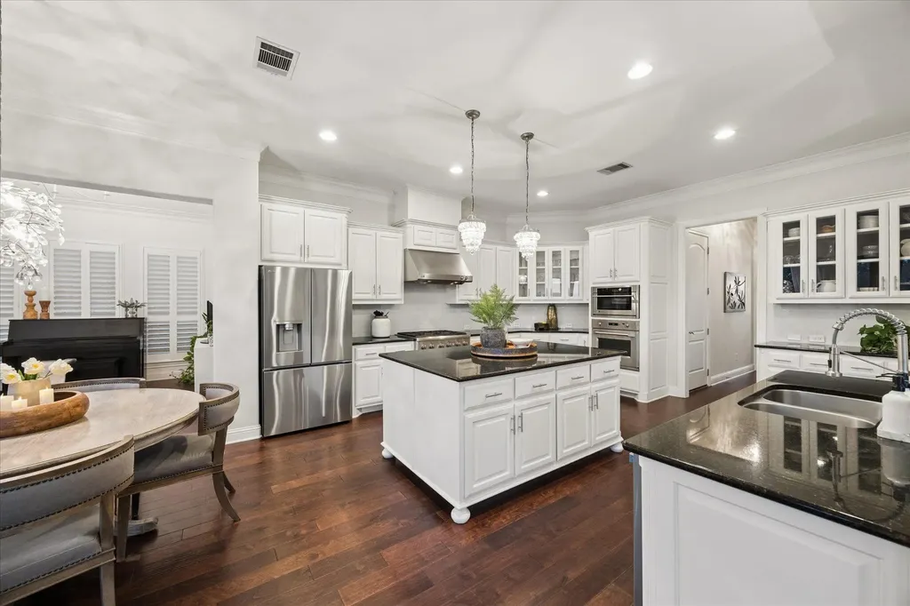 12001 Azure Shores Court Austin TX 78732