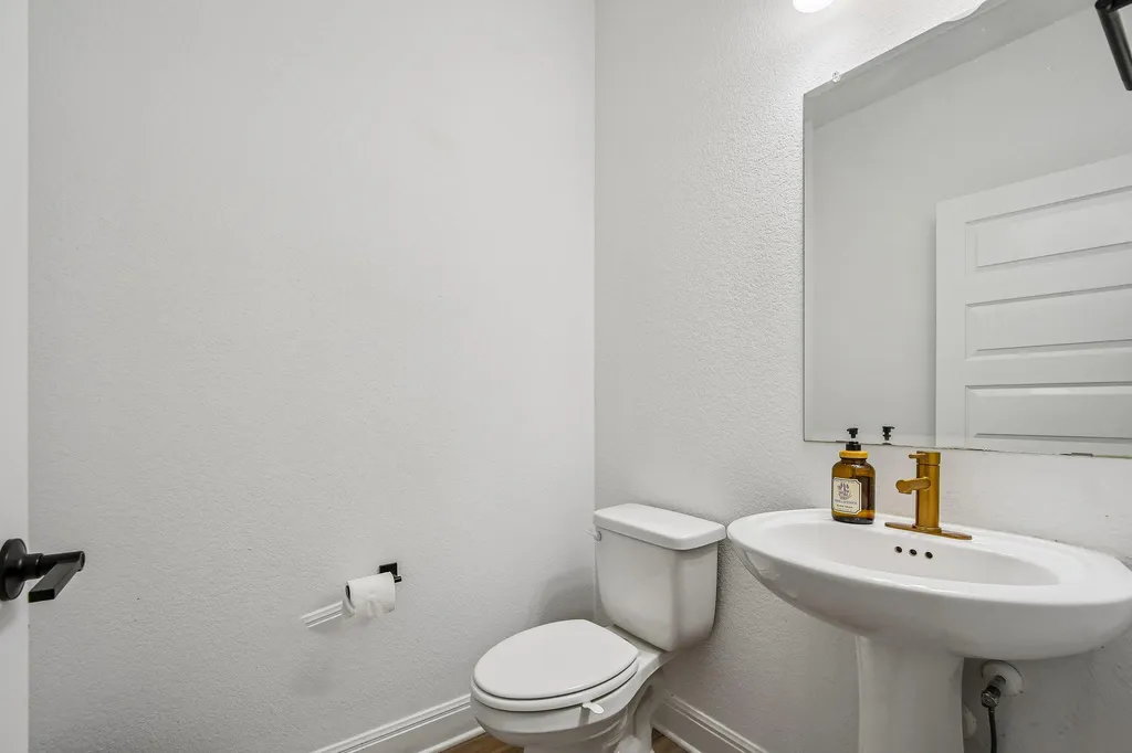 109 Coleman Bend Liberty Hill TX 78642