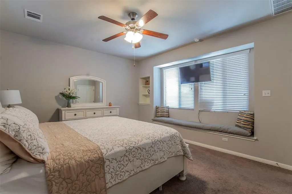 352 S Brook Drive Leander TX 78641