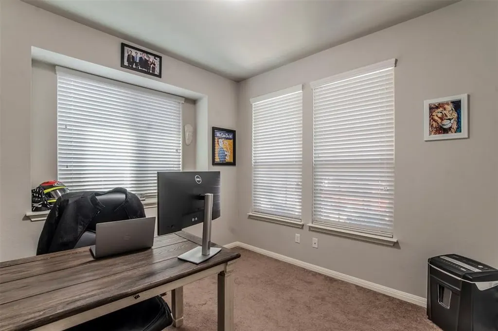 352 S Brook Drive Leander TX 78641
