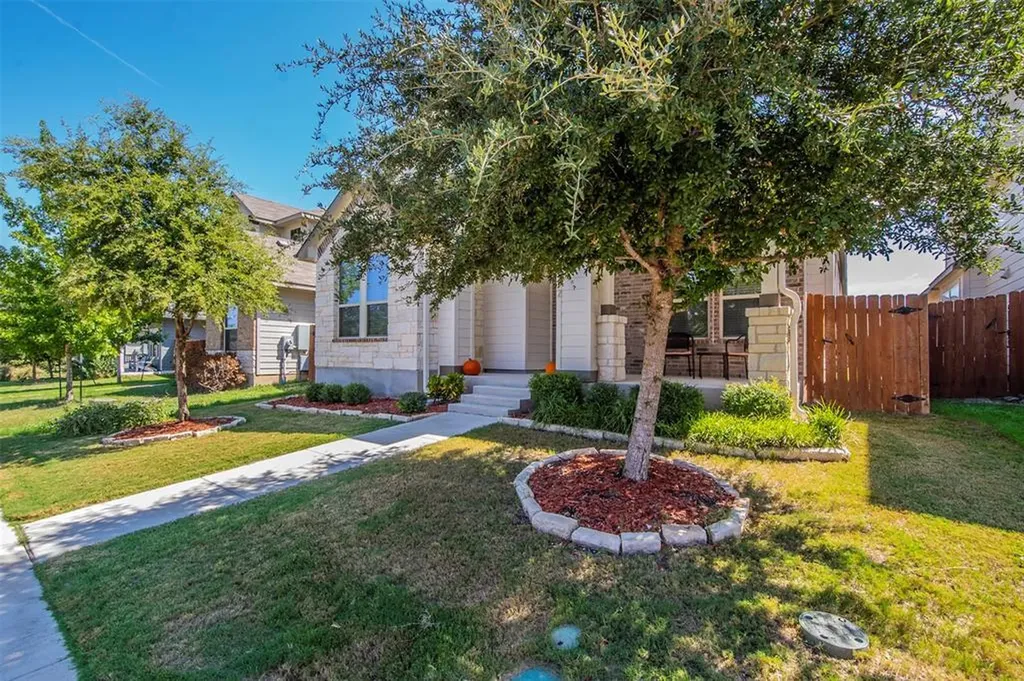 352 S Brook Drive Leander TX 78641