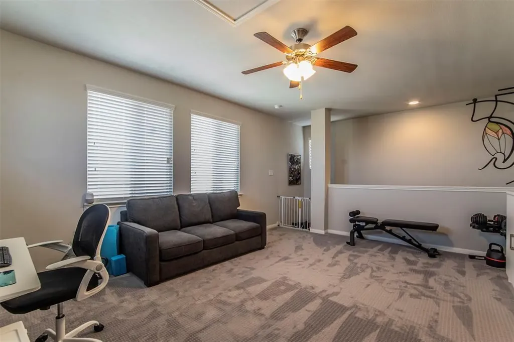 352 S Brook Drive Leander TX 78641