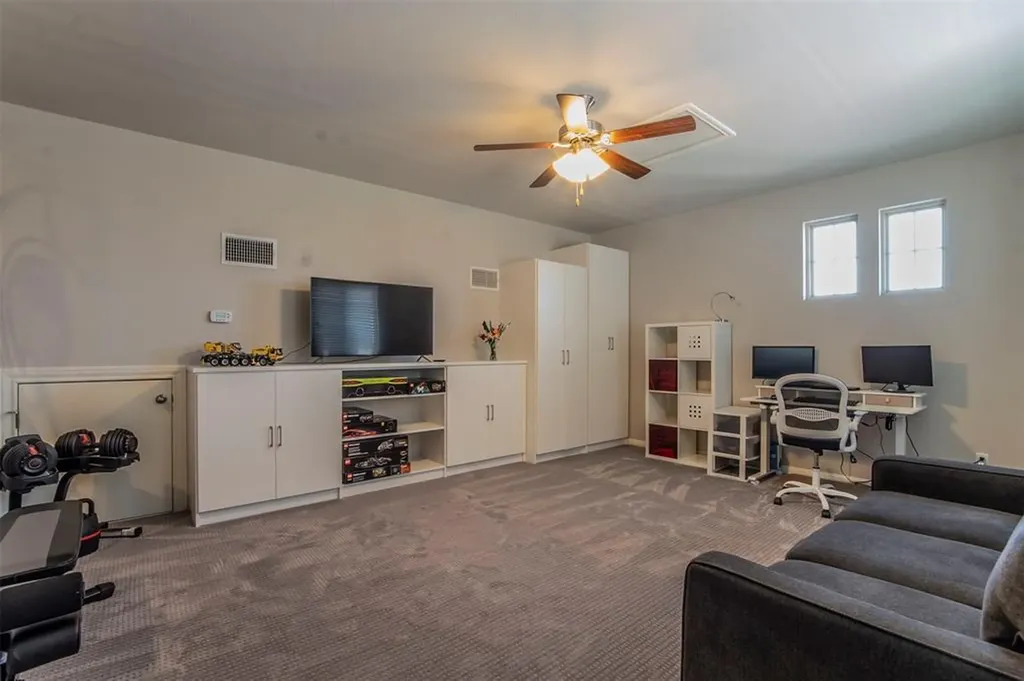 352 S Brook Drive Leander TX 78641
