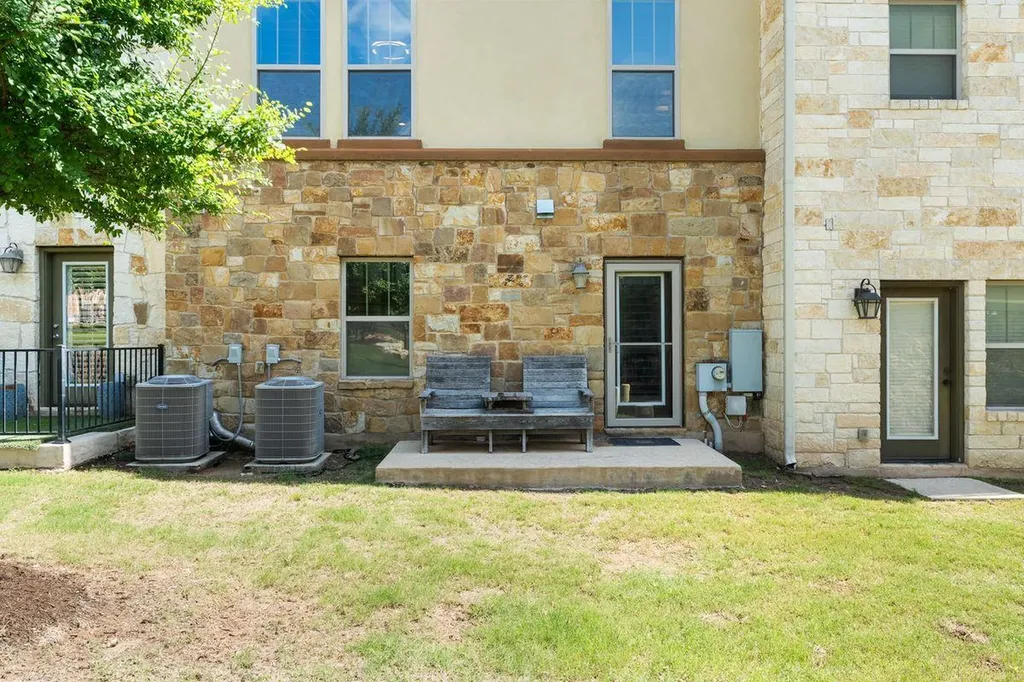 1116 Highknoll Lane Georgetown TX 78628