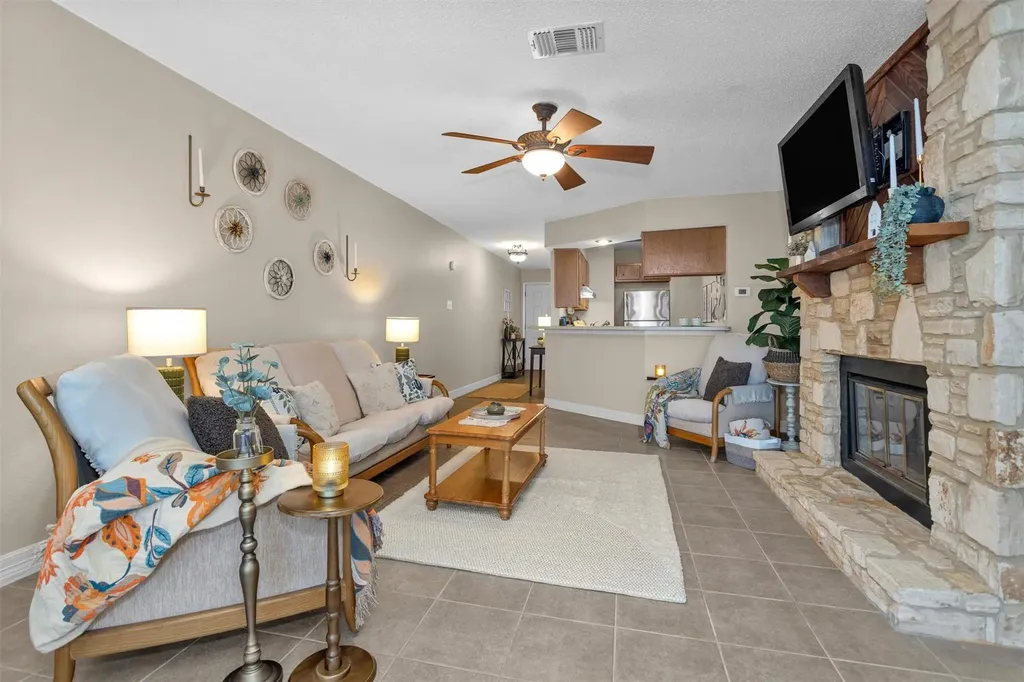 1226 Cougar Drive Canyon Lake TX 78133