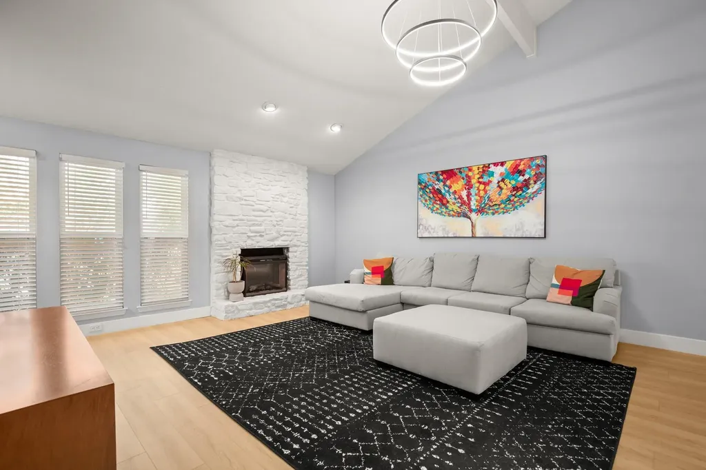 2217 Onion Creek Parkway Austin TX 78747