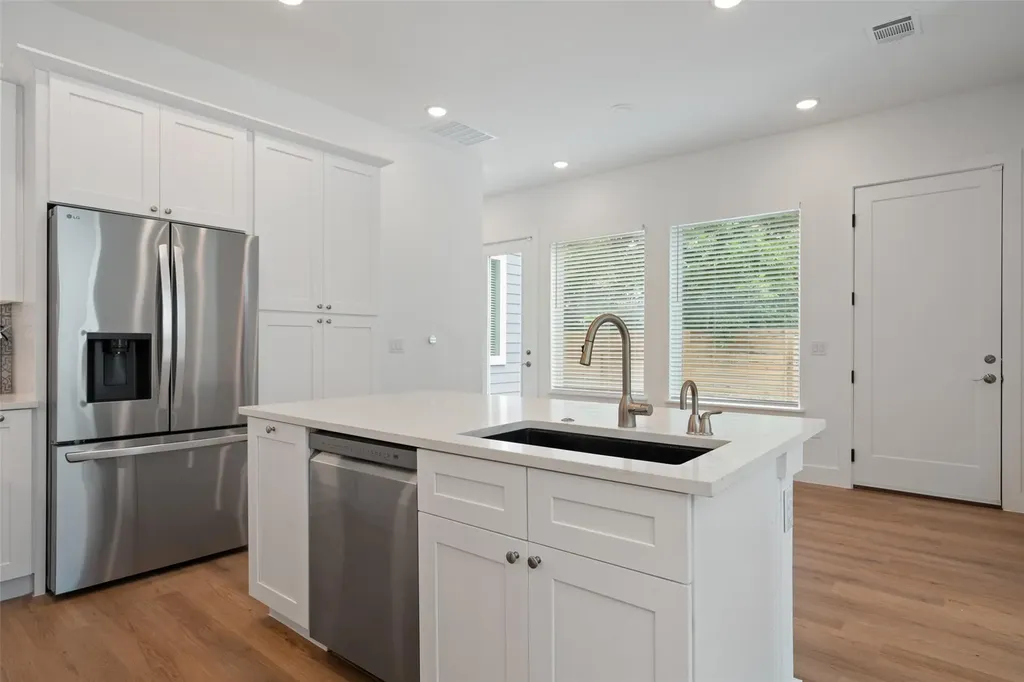 2004 Maxwell Lane Austin TX 78741