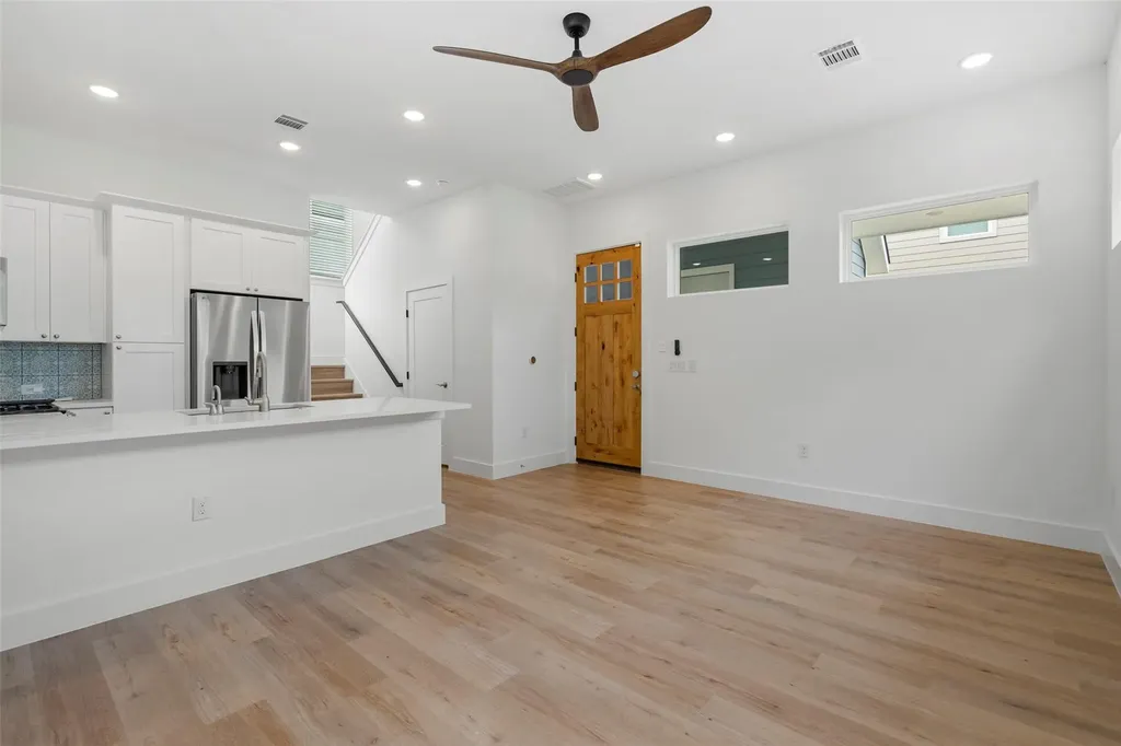2004 Maxwell Lane Austin TX 78741