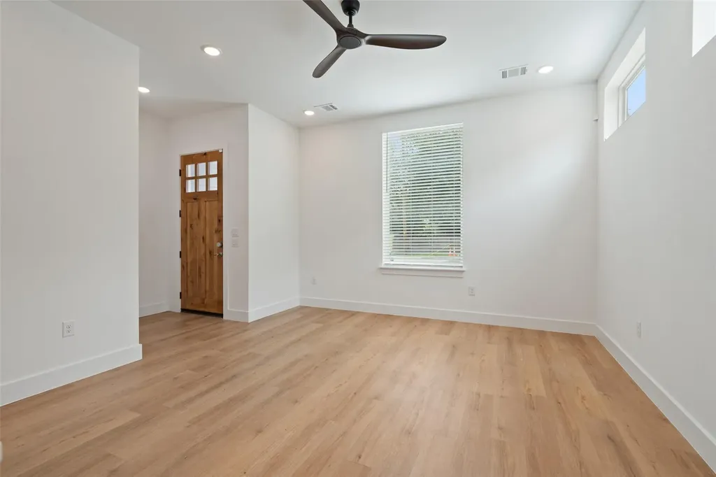 2004 Maxwell Lane Austin TX 78741
