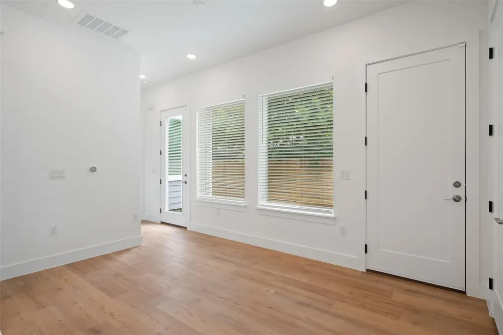 2004 Maxwell Lane Austin TX 78741