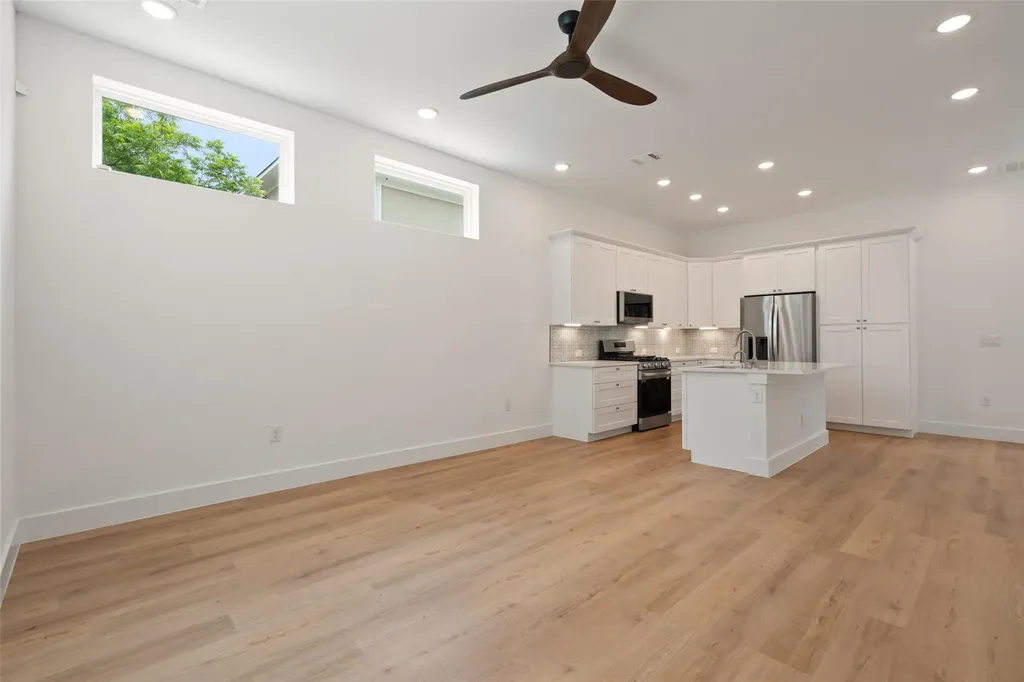 2004 Maxwell Lane Austin TX 78741