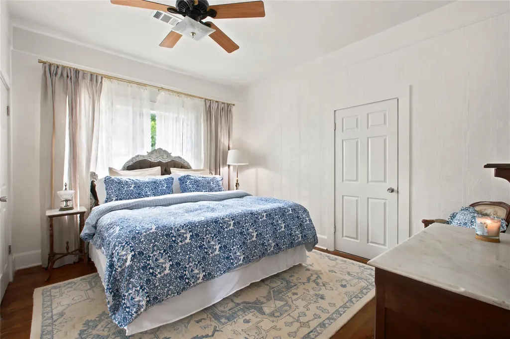 372 Old Lockhart Road Lockhart TX 78644