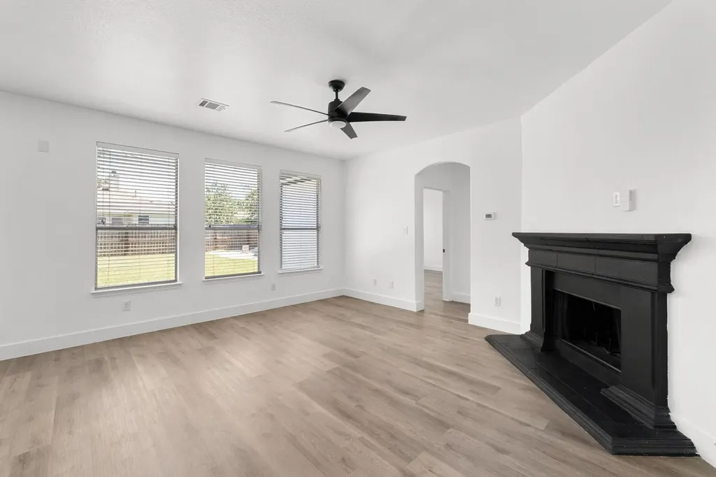 11124 Silo Valley Drive Austin TX 78754