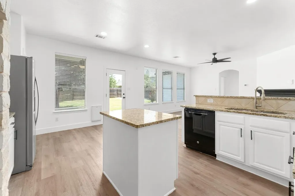 11124 Silo Valley Drive Austin TX 78754
