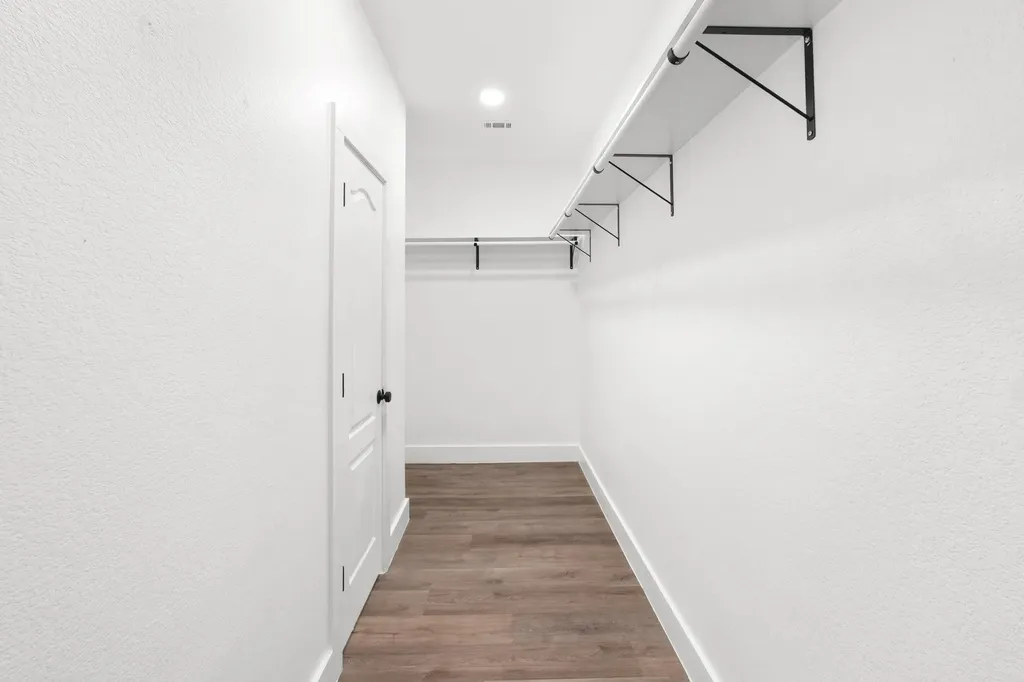 11124 Silo Valley Drive Austin TX 78754