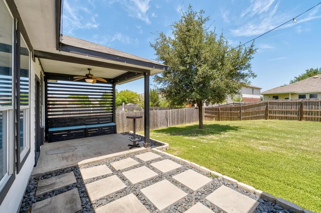 11124 Silo Valley Drive Austin TX 78754