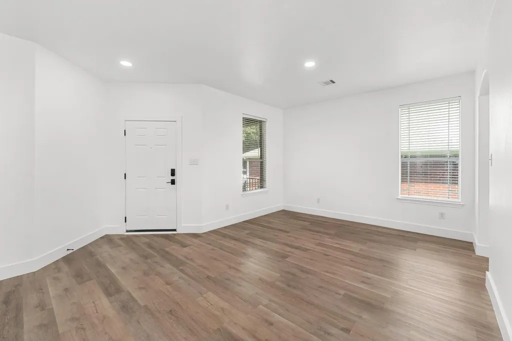 11124 Silo Valley Drive Austin TX 78754