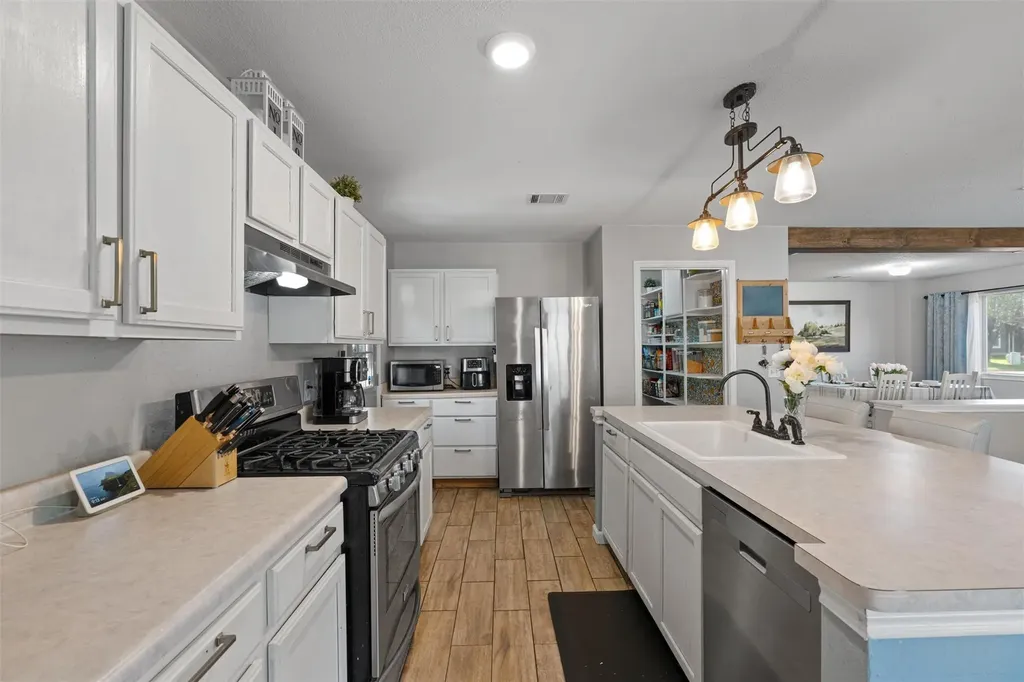 372 Tobin Drive Buda TX 78610