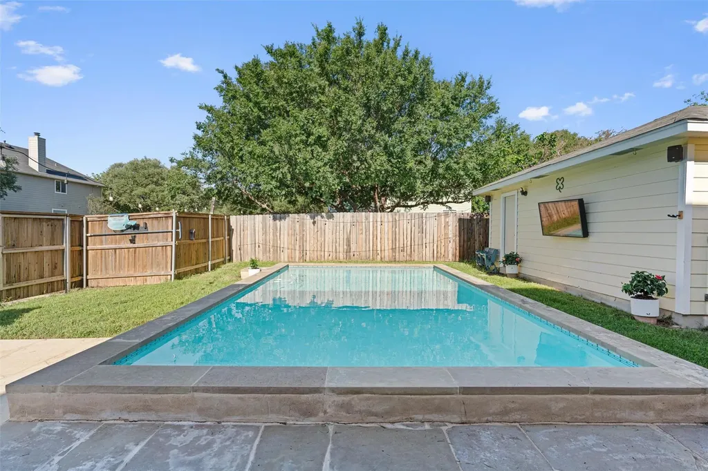 372 Tobin Drive Buda TX 78610